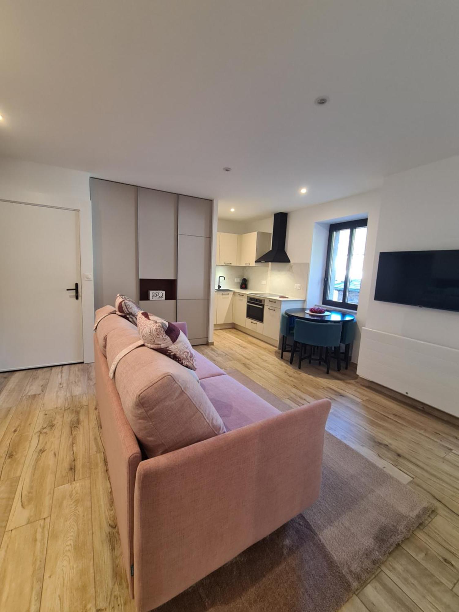 Apartament Centre De Formiguères Eksteriør bilde